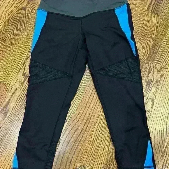 Zella Mesh Cropped Leggings Black Blue - Picture 1 of 3